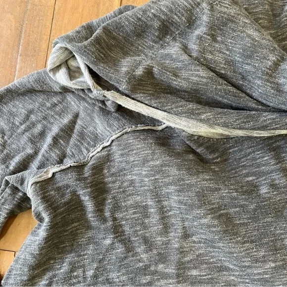 FREE PEOPLE Beach One Body Cocoon Cowl Neck Pullover Top Long Sleeve Gray Small - Picture 3 of 8